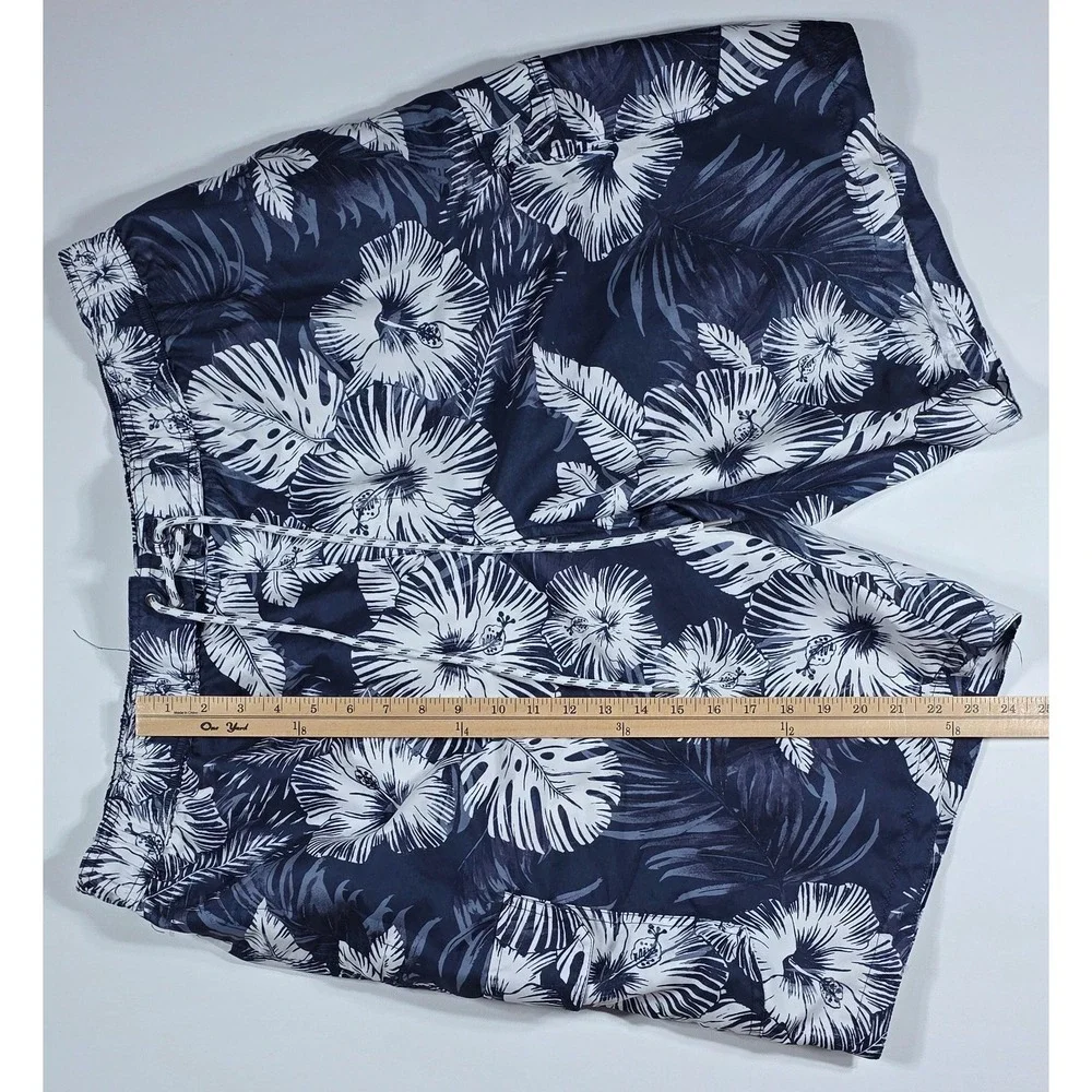 The Foundry Supply Co Men's 2XL Swim Trunks‎ Navy Blue Tropical Hibiscus Floral